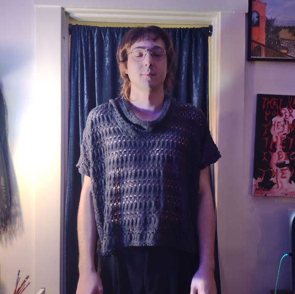 Top - Picture 3 of 4